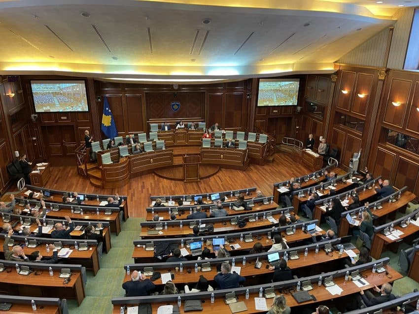 Kuvendi sot mban seancë