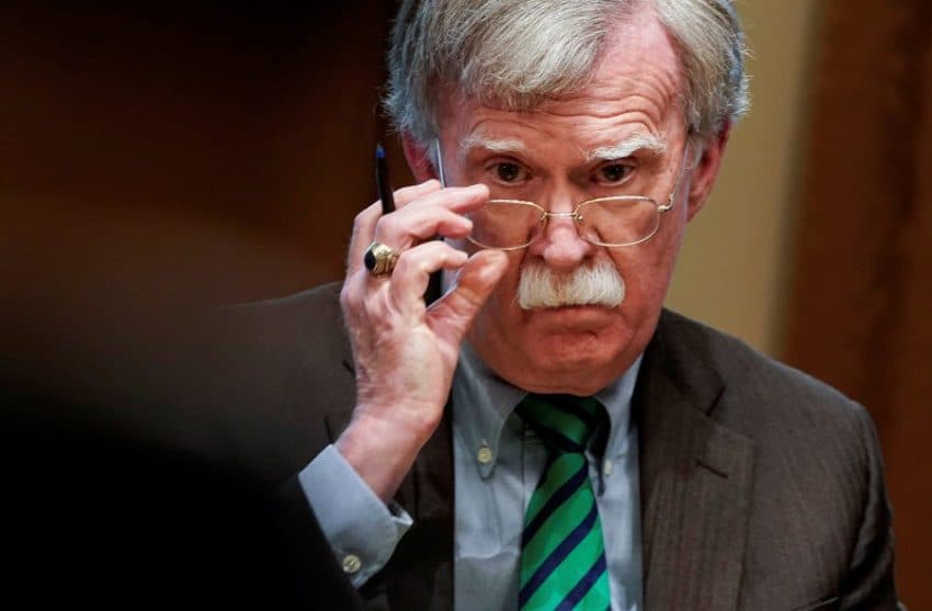 Bolton: Amerika shpreson që Kosova dhe Serbia të gjejnë një zgjidhje, përfshirë shkëmbimin e territoreve