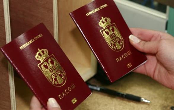 Serbët e Kosovës me pasaporta të Serbisë mund të udhëtojnë pa viza në BE