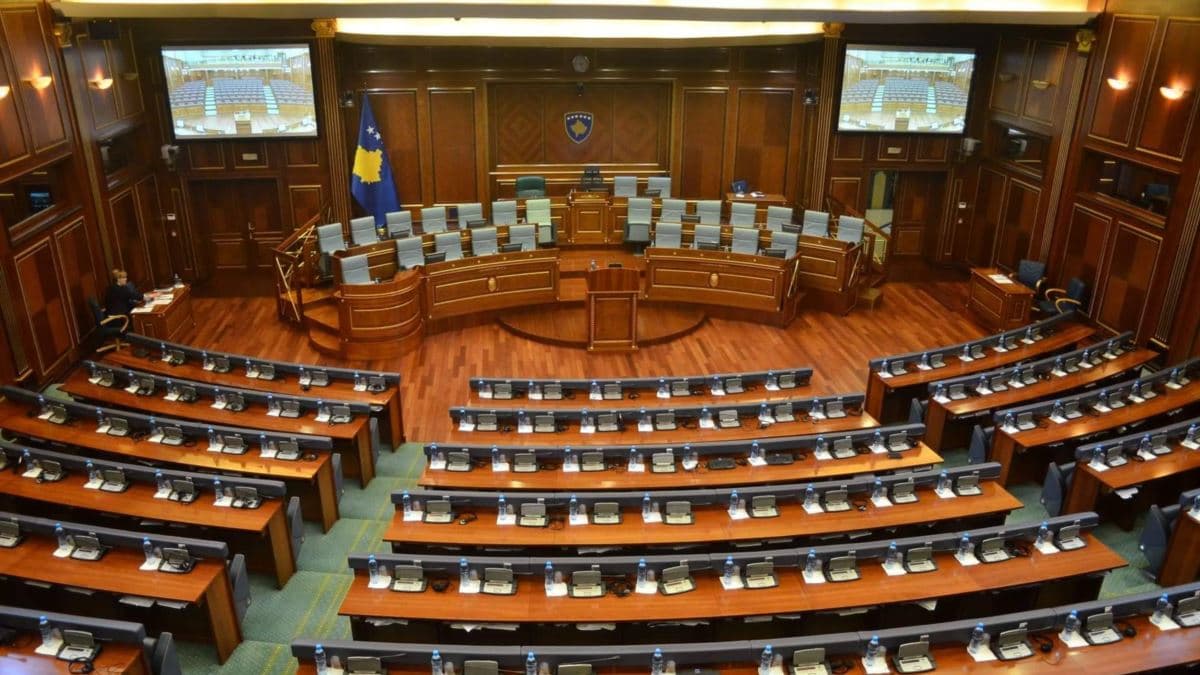 Kuvendi vazhdon seancën plenare, 20 pika në rend dite