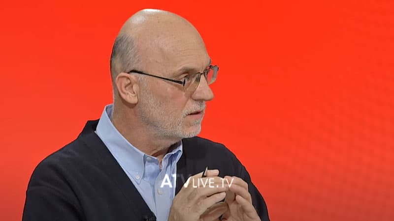 Profesori Xhavit Rexhaj shpjegon se si zgjidhet presidenti i SHBA-së