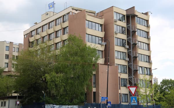 ​Ngrihet aktakuzë ndaj 5 të pandehurve për vrasjen e 8 civilëve shqiptarë