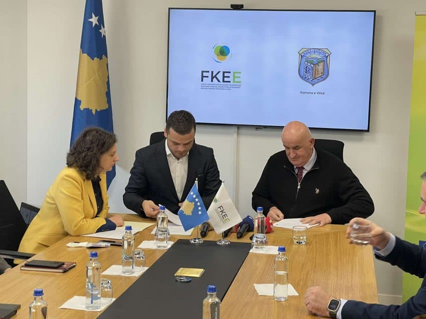 Gjashtë komuna, përfitojnë nga marrëveshja rreth 4 milionë euro për efiçiencë të energjisë në objekte publike
