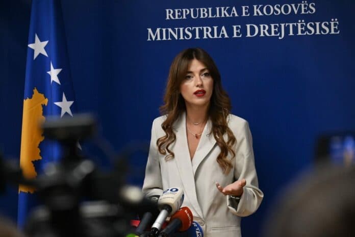 Haxhiu: Dokumentacioni për krimet e luftës, armë e fortë kundër mohimit dhe manipulimit të Serbisë