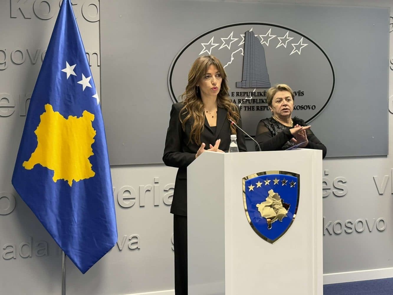Haxhiu: Kurti të intervistohet në zyrën e tij, nuk është e paligjshme
