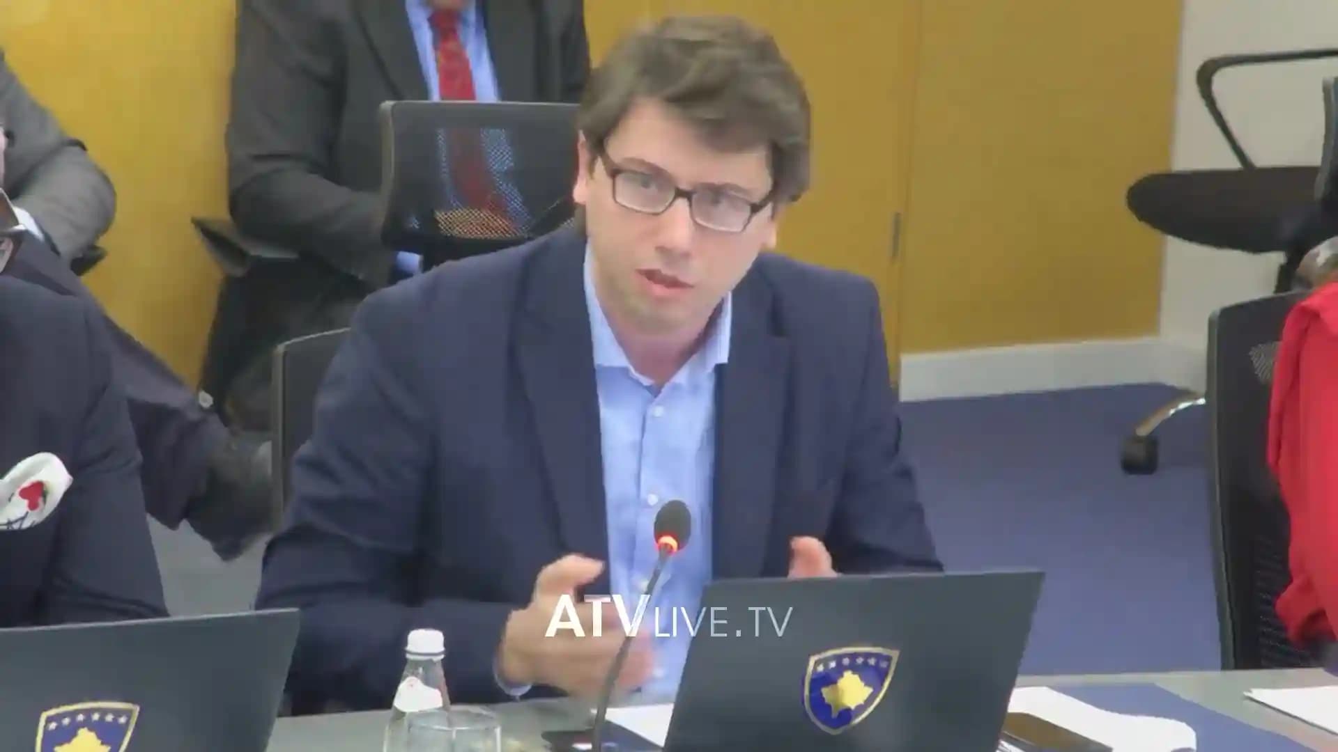 Qeveria miratoi ndarjen e 100 eurove për fëmijë e pensionistë