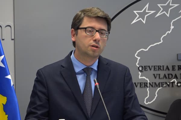 Murati tregon sa persona kanë hequr dorë nga shtesat prej 100 euro