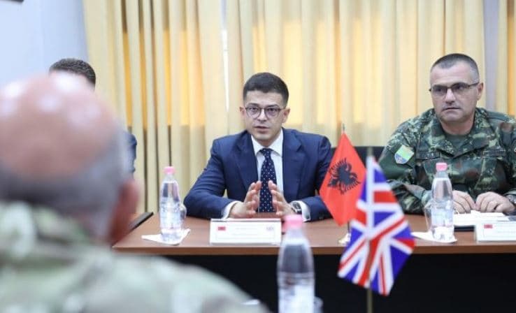 Vengu: 1,642 gra dhe vajza janë në FASh, krenar për rolin e tyre në mbrojtjen e vendit
