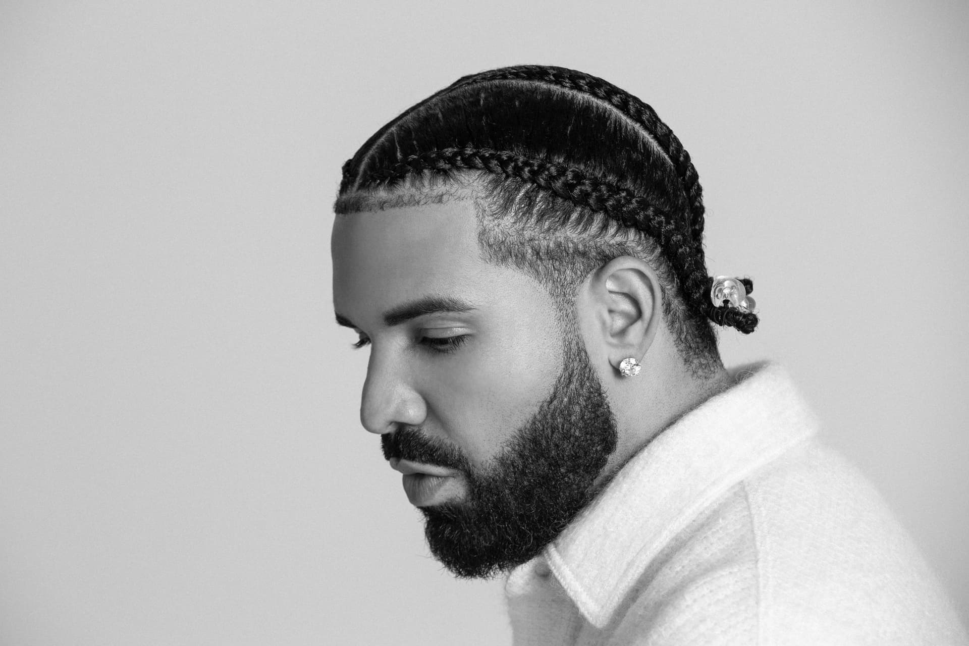 Drake padit UMG për promovimin e këngës së Lamar kundër tij