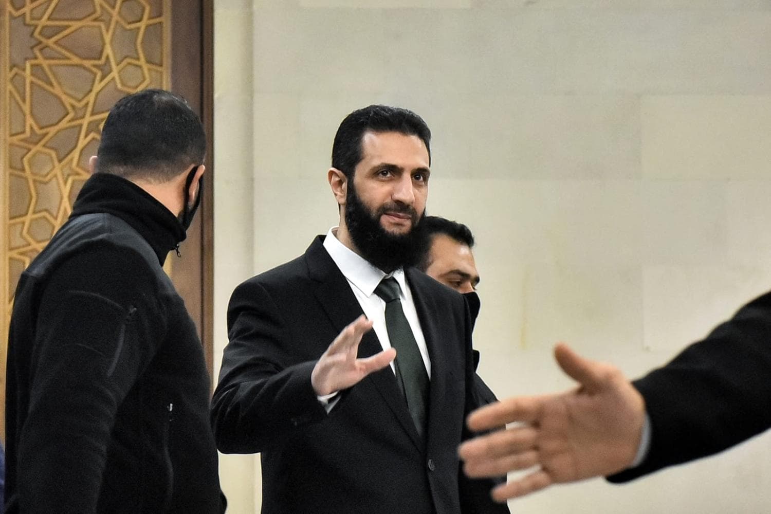 Ahmed Al-Shaara bëhet president i përkohshëm i Sirisë