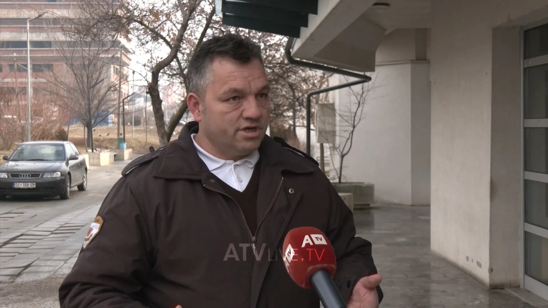Të gjithë punëtorët në Kosovë do të duhej që nga muaji tetor të paguhen nga 350 euro por paga minima