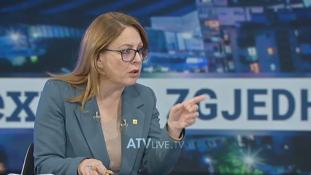 “Nuk kam lidhje me rrjet farmaceutik”, Bajrami i fton institucionet të hetojnë pasurinë e saj