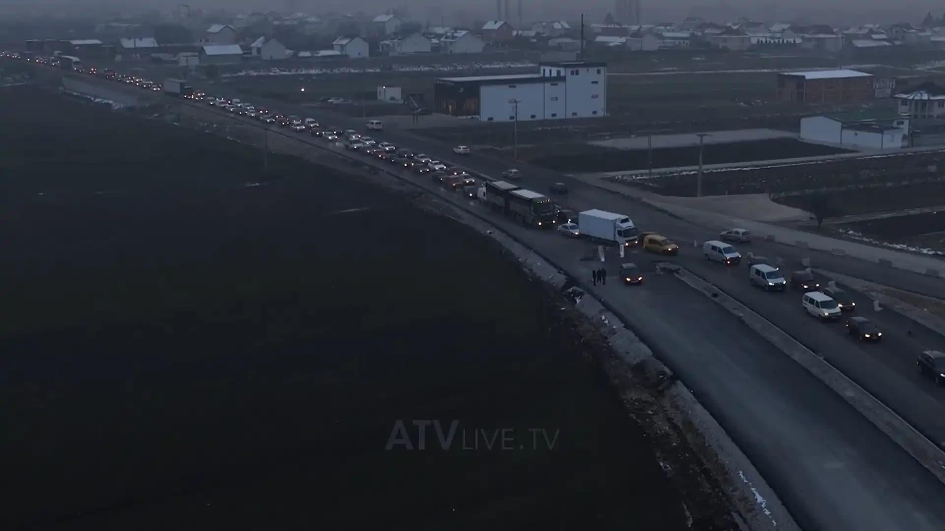 Një muaj pas inaugurimit të pjesshëm të rrugës magjistrale Prishtinë-Mitrovicë