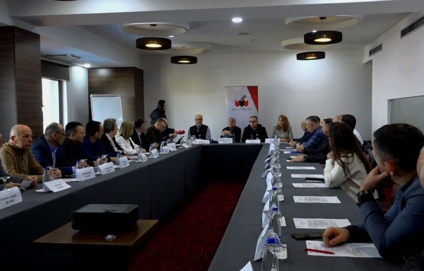 Jasharaj: Qeveria e ardhshme të zgjedh a do dialog apo greva e protesta