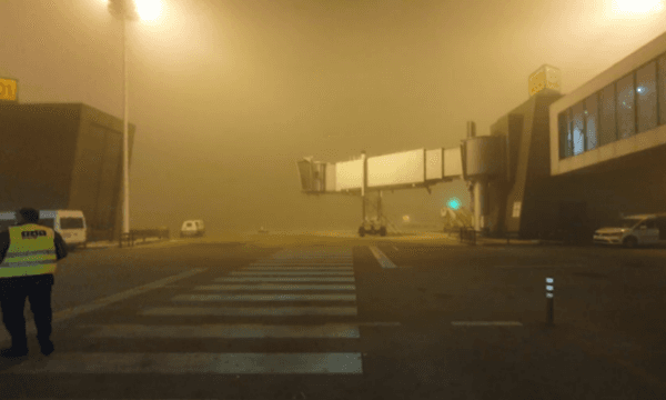 Për shkak të mjegullës, u anuluan disa fluturime në Aeroportin e Shkupit