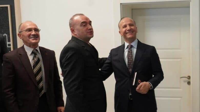 Liderët e Koalicionit “Lista për Familjen” vizituan Odën Ekonomike dhe Shoqatën e Pensionistëve