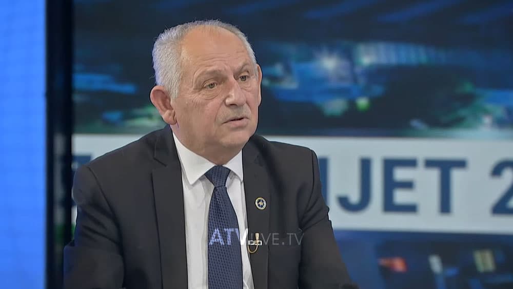 Dreshaj: Qeveria Haradinaj do t’u ofrojë punë të gjithë të diplomuarve me takatin e Kosovës