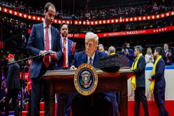 ​Bllokohet urdhri i Trump për nënshtetësinë