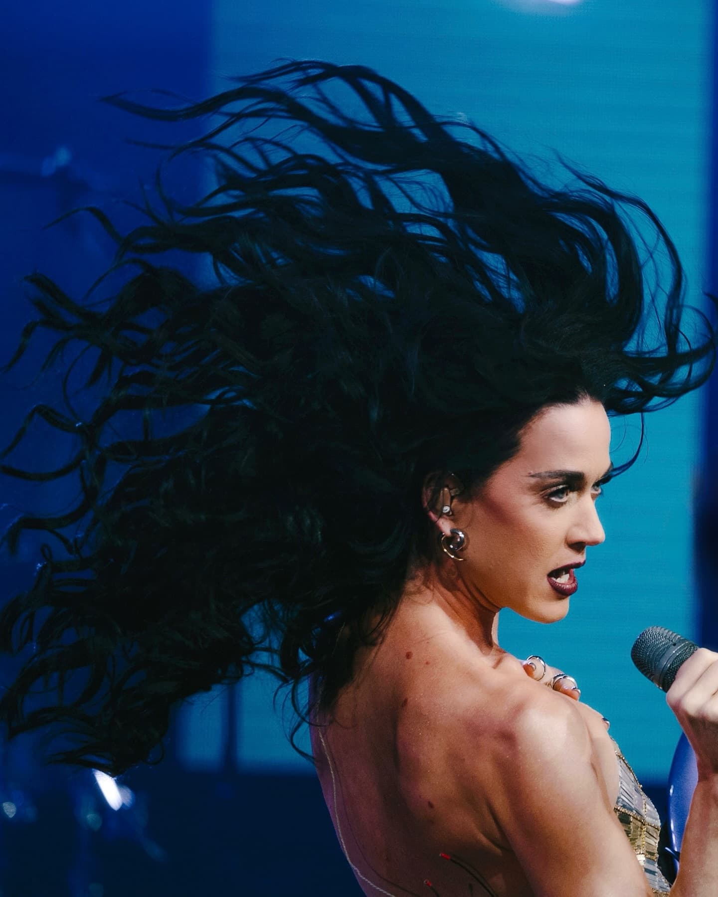 Katy Perry njofton turneun “Lifetimes” në SHBA
