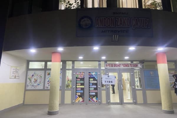 ​Mbyllen 32 qendrat e votimit në jug të Mitrovicës