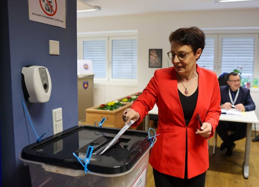 Donika Gërvalla lajmërohet nga Dusseldorfi, tregon se ka votuar si mërgimtare