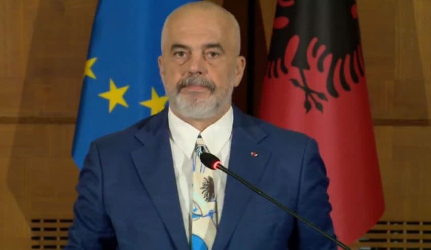 Rama uron Kurtin për 17-vjetorin e Pavarësisë së Kosovës