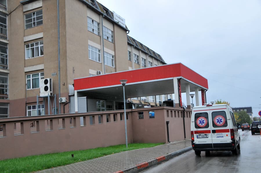 Rrahje në Prishtinë, një person përfundon në QKUK