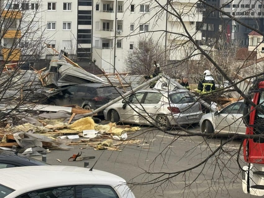 Rënia e çatisë së objektit të Komunës së Prishtinës – Njëri dënohet me 3 vite e tjetri me 2 vite burgim