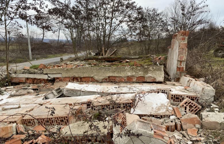 Prokuroria hap rast për vdekjen tragjike të tre fëmijëve në Jabllanicë, trupat e pajetë dërgohen për obduksion në IML