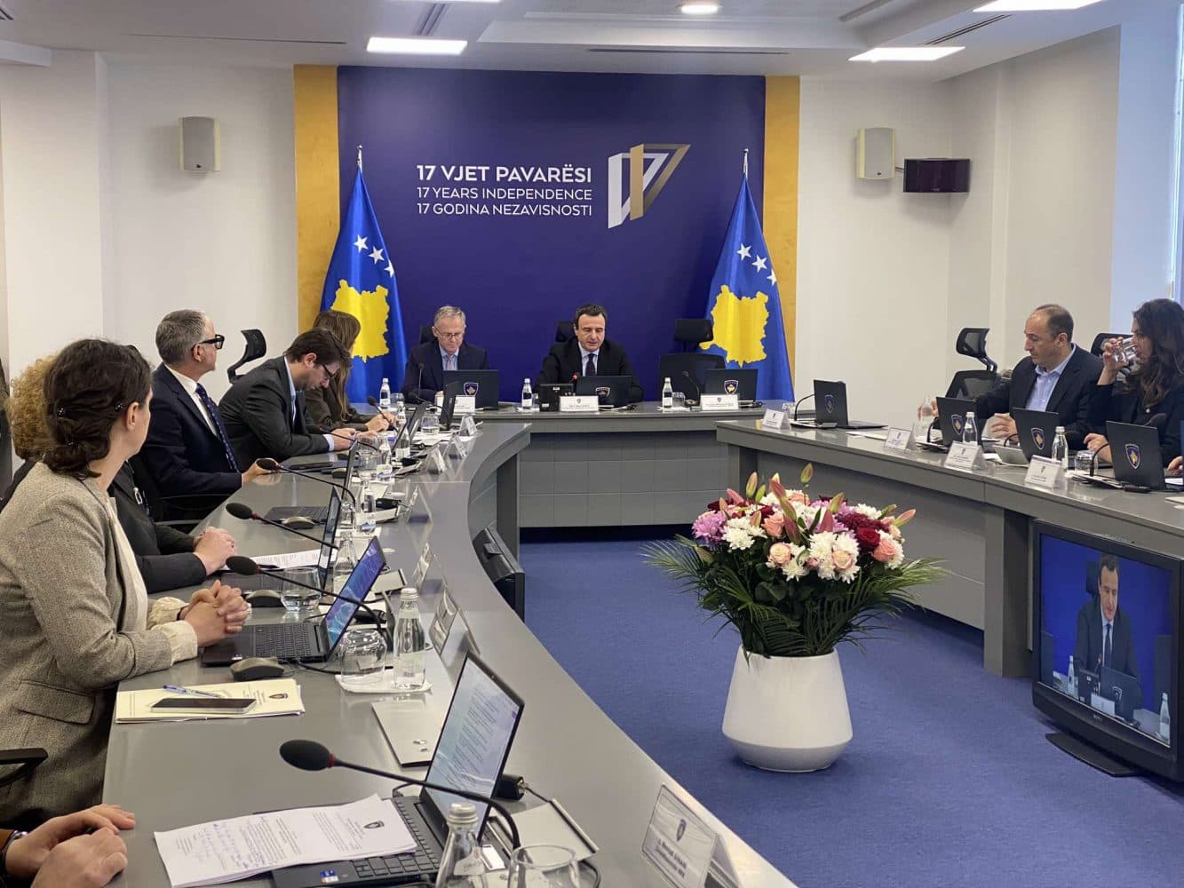Qeveria miraton linjën telefonike emergjente për viktimat e dhunës
