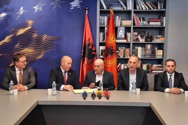 Haradinaj merr besimin e vetëm 54 për qind të votuesve të AAK-së