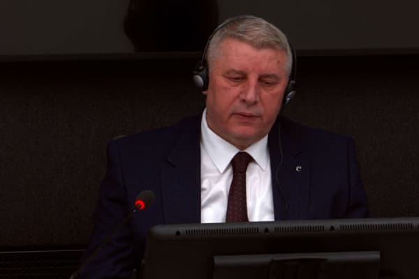 Dëshmia e Selimit në Hagë, pyetet për nivelet komanduese