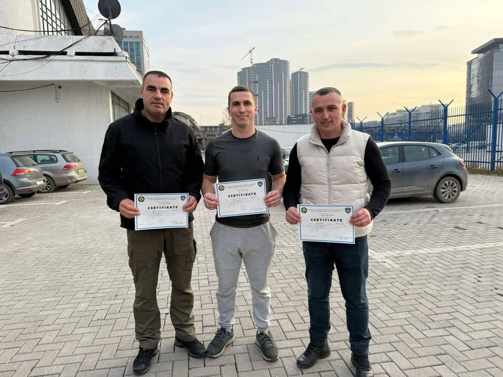 Policia fiton tri vendet e para për gjuajtje me armë në garat “Kupa Adem Jashari”