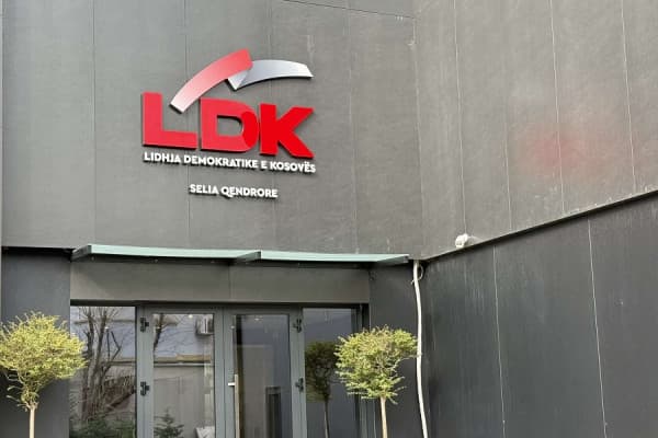 ​Fillon mbledhja e kryesisë së LDK-së