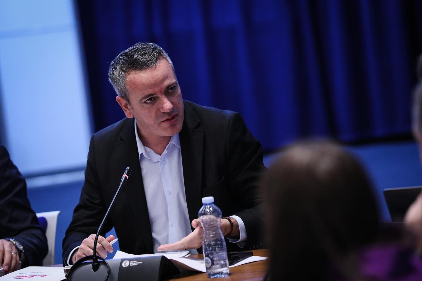 Gashi kërkon rinumërim në qendrat komunale, thotë se ka pasur manipulim edhe me votat me postë