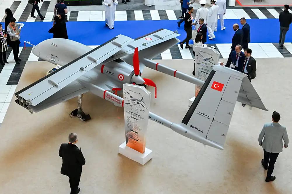 ​Prodhuesi turk i dronëve Baykar nënshkruan marrëveshje bashkëpunimi me gjigantin Italian