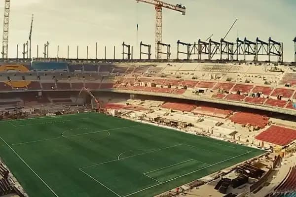 ​Shuhen gjasat që Barcelona të luajë në “Camp Nou” këtë sezon
