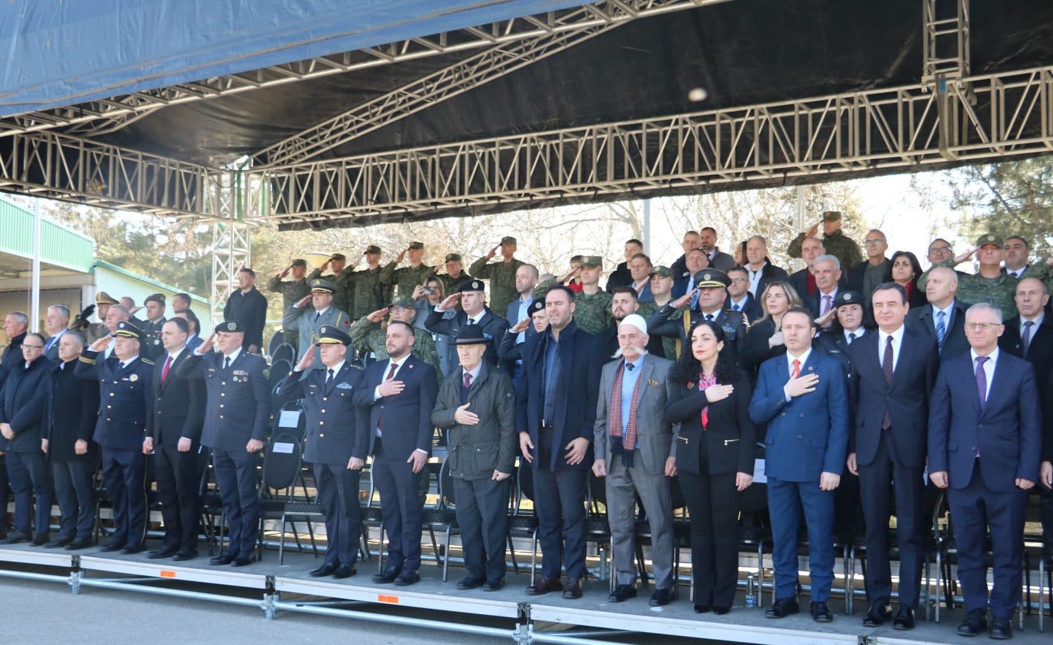 Kryetari Konjufca mori pjesë në ceremoninë e rreshtimit të kuadrateve të FSK-së