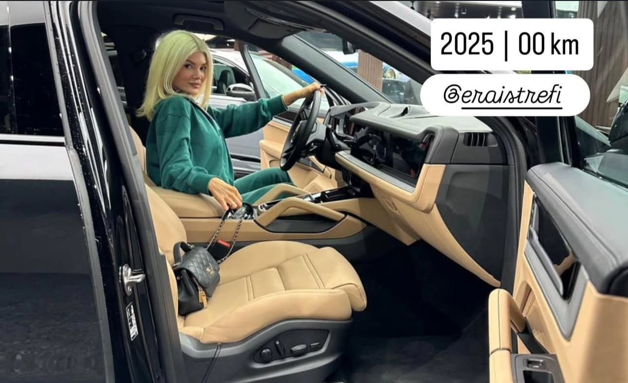 Era Istrefi befason me një veturë të re luksoze