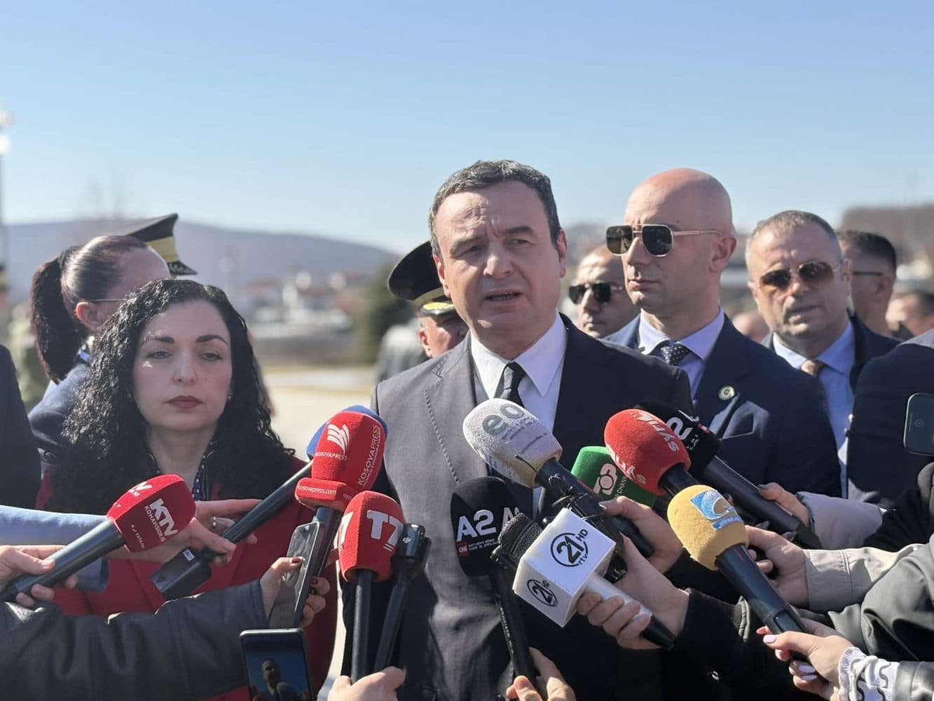 Kurti: Falë sakrificave të tyre, sot Kosova është një shtet i pavarur dhe demokratik