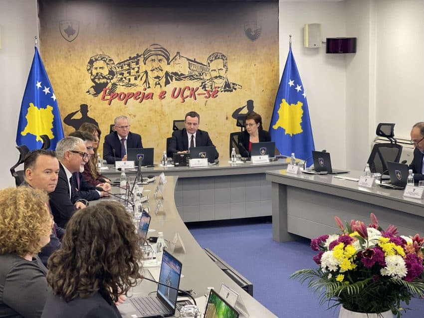 Kurti: Jemi në udhën e përcaktuar nga Epopeja e UÇK-së, për katër vite qeverisje kemi ecur në ritmin e saj