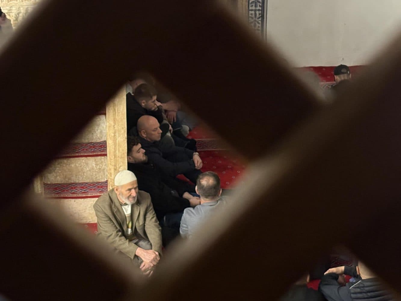 Në disa vende, muslimanët festuan sot Fitër Bajramin