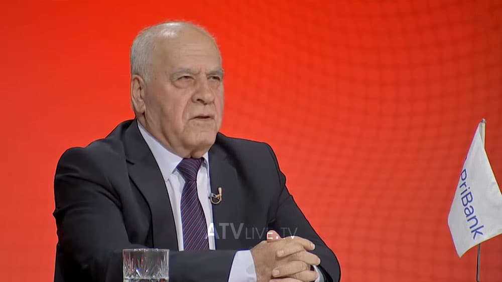 Salihaj: Afërsia e Isa Mustafës dhe shokëve të tij me Hashim Thaçin e kanë shkatërruar LDK-në
