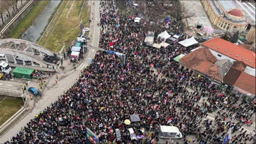 Studentët në Serbi marrin një kërcënim të ri, këtë herë pak ditë para protestës masive të 15 marsit