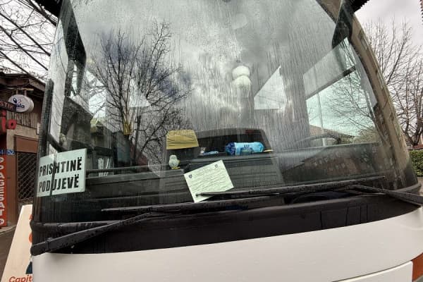 ​Policia shpërndan dënime në autobusët grevistë të linjës Prishtinë-Podujevë