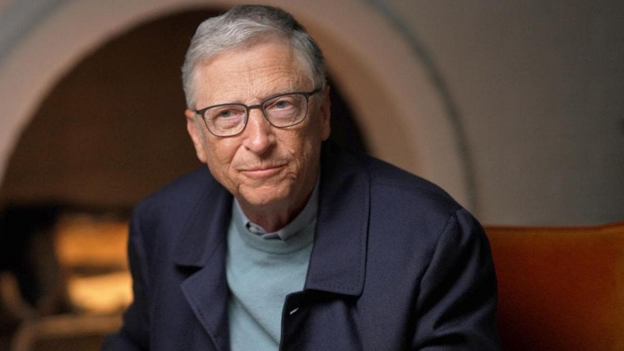 Bill Gates: Vetëm tri profesione do të mbijetojnë me ardhjen e inteligjencës artificiale