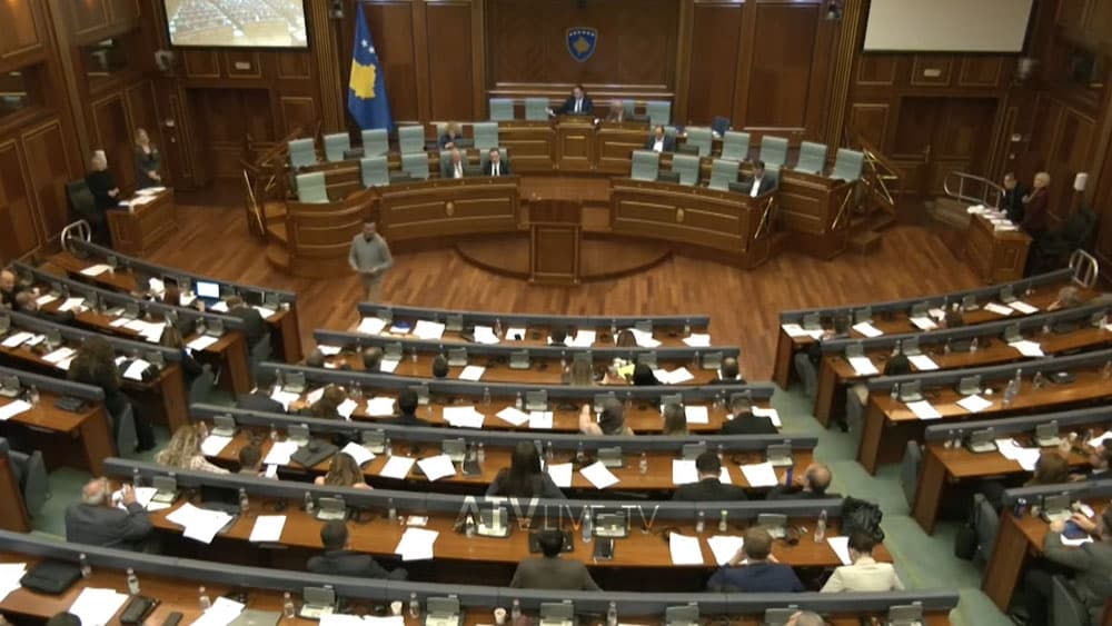 101 deputetë kërkojnë pagën kalimtare pas përfundimit të mandatit