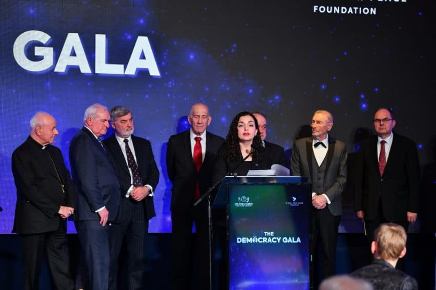Presidentja Osmani në Berlin: Faleminderit, President Clinton, mbi të gjitha për jetët e shpëtuara