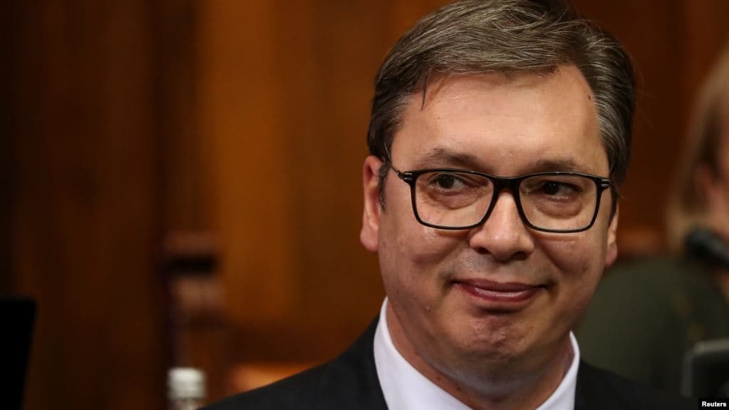 Profesoresha serbe: Vuçiqin nuk e do as nëna e tij