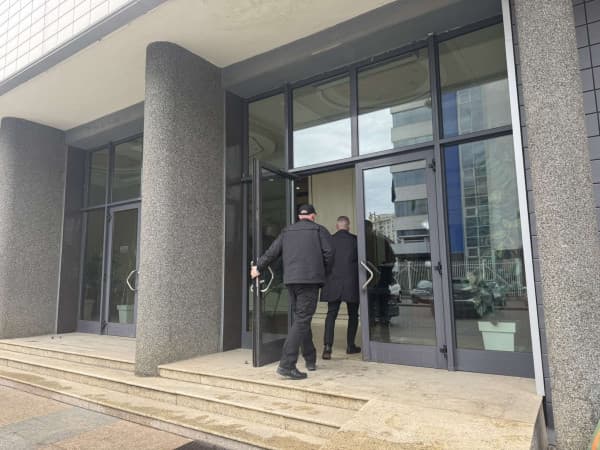 ​Deputetët e Listës Serbe nuk tregojnë nëse do të marrin pjesë në seancën konstituive